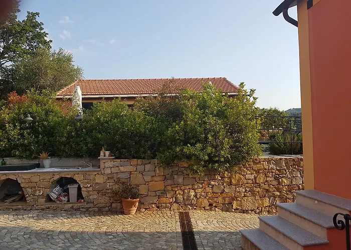 Caterina Semesterbostad Imperia